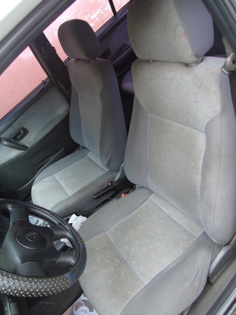 Volkswagen Santana 1.8 completo