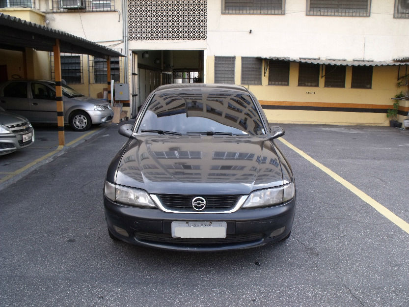 1359740470_469641365_1-Fotos-de--Vectra-CD-20-9797-4-portas-GNV-Comp-Bordo-Ar-Alarme-Vidros-e-Trava