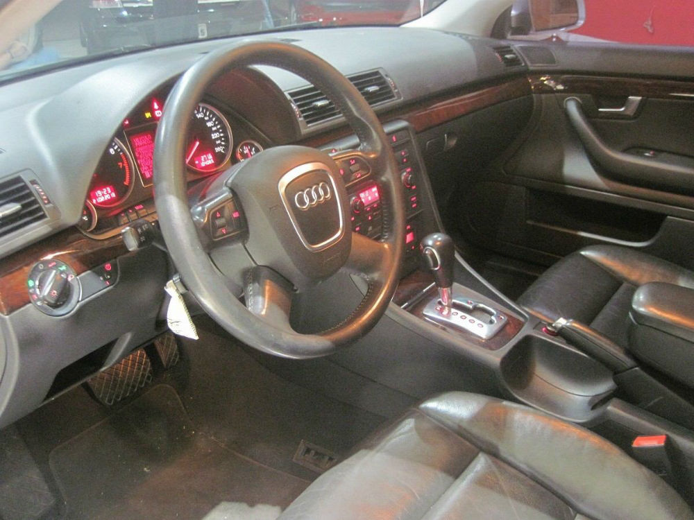 audi-a4-2005_MLB-F-3889995726_022013-5