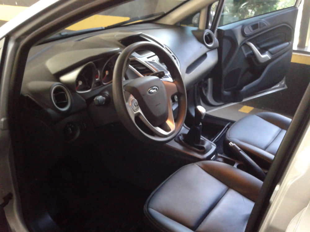 Interior (1)