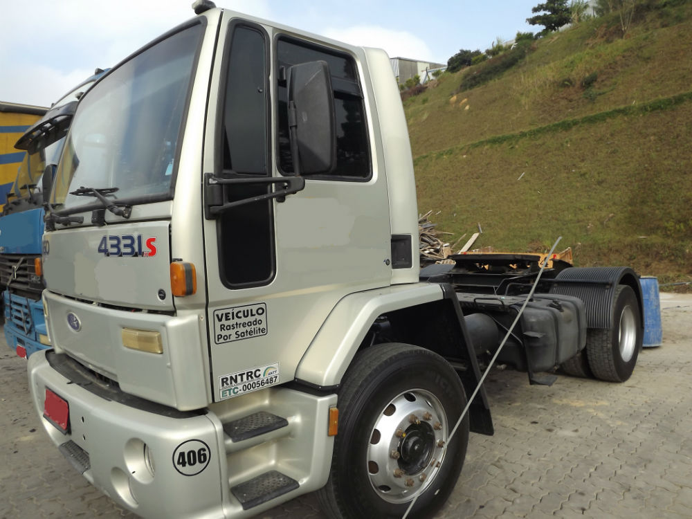 FORD CARGO 2004 CAVALINHO - 2