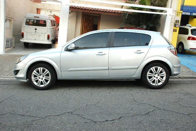 CARRO DE GARAGEM