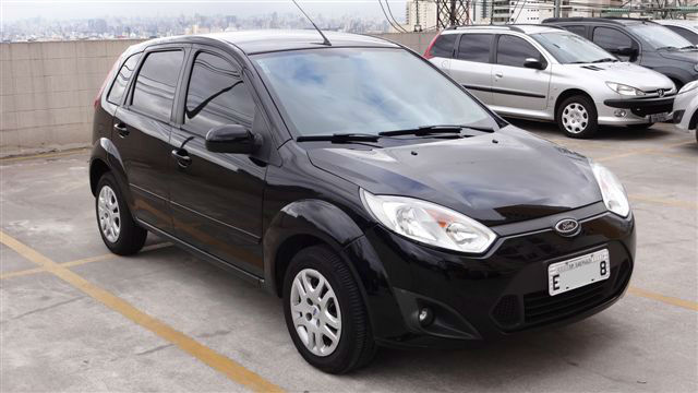 FIESTA HATCH 1.0 FLEX – ANO: 2011 / MODELO: 2012