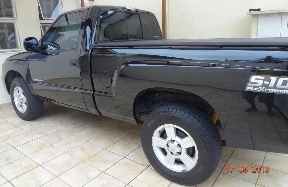 s10 lateral esquerda por trás