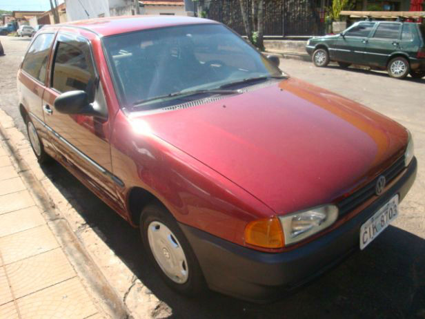 volkswagen_gol_bola_1_0_vinho_19971997_gasolina_em_ara_atuba_99237375893228169