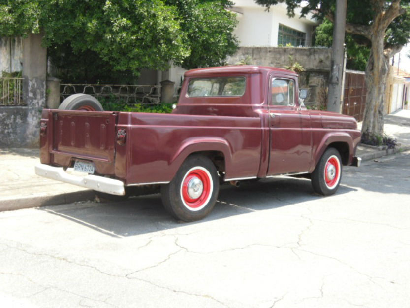 1358766924_474873963_2-Fotos-de--Forde-F100-muito-vova-nunca-restaurada-V8-tudo-original