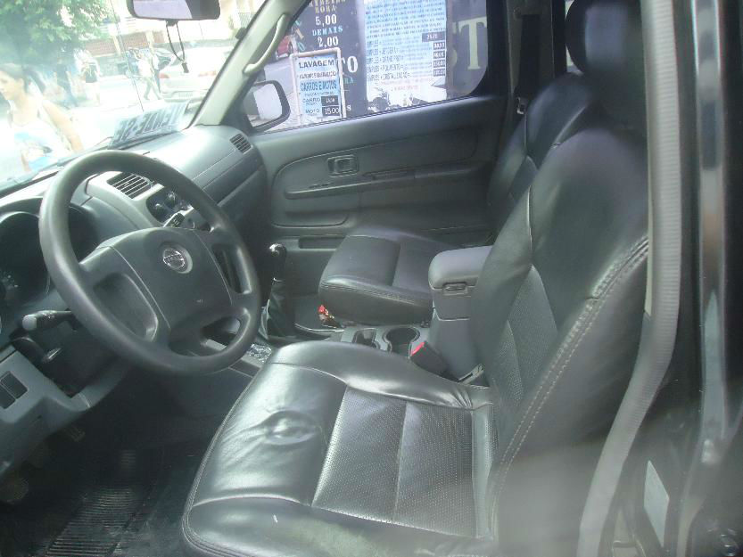 1395068082_616932322_4-Nissan-Frontier-2005-Carros