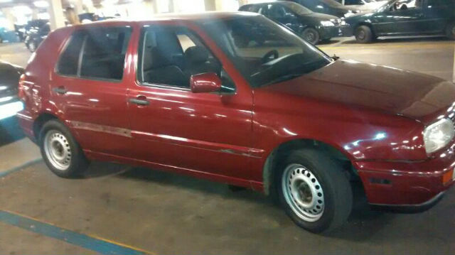 GOLF LADO 2