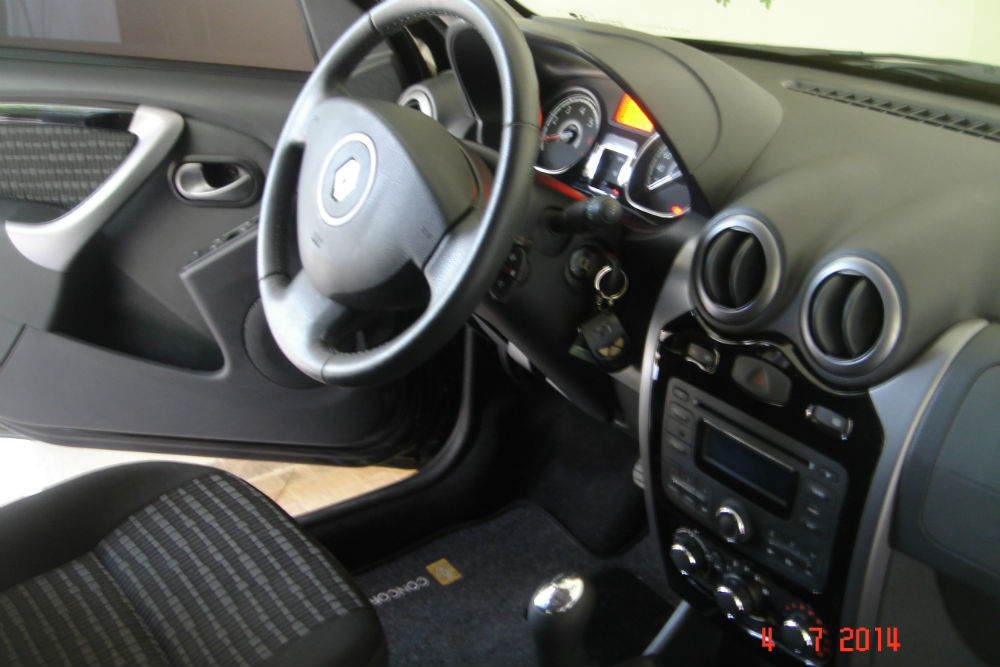 Sandero 2012 002