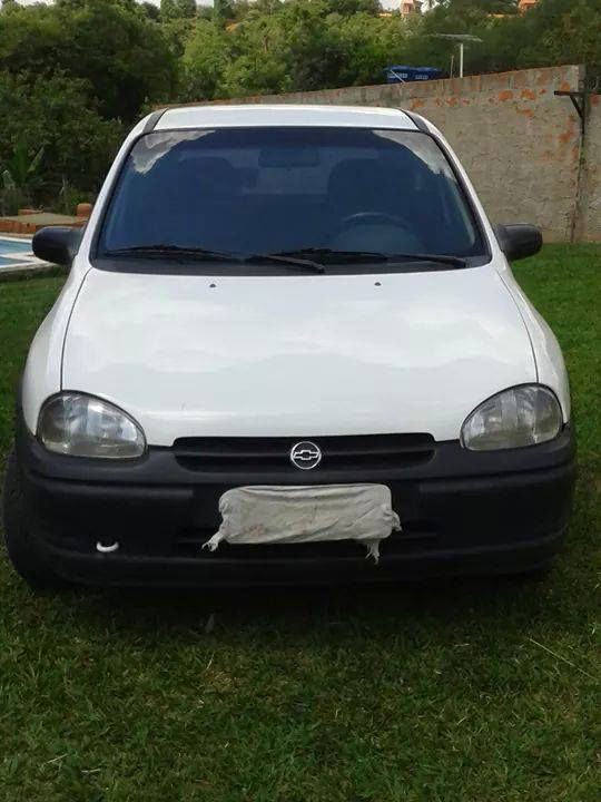 Comprar Corsa Hatch