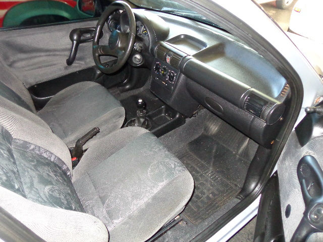 640_480_chevrolet-corsa-hatch-corsa-hatch-wind-milenium-1-0-mpfi-01-01-16-5