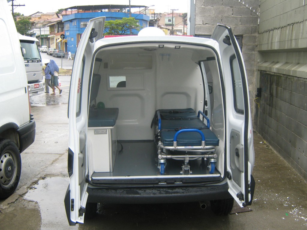 Mercedes Sprinter 311 Ambulancia Uti 10m³