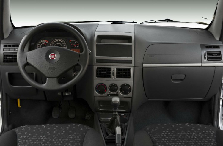fiat-palio-weekend-attractive-1-4-2011-03