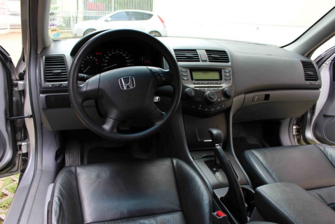 PARTE DIANTEIRA, INTERIOR
