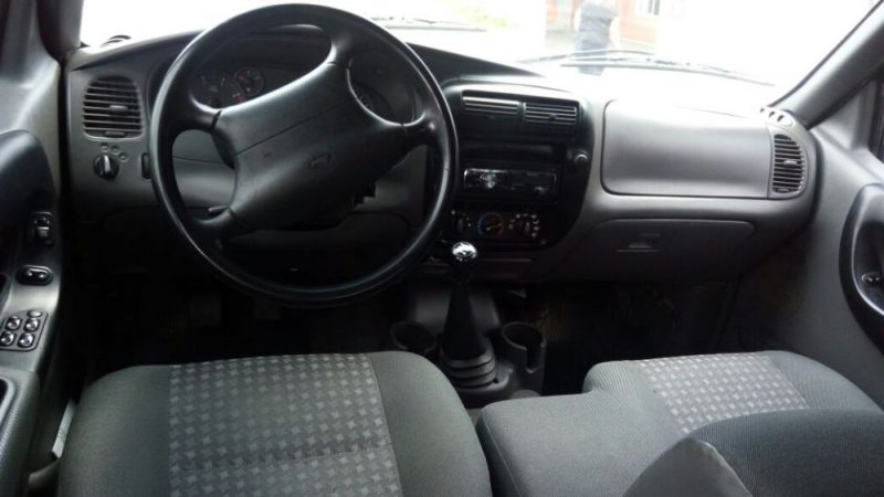 GM CORSA HATCH 2001 E CORSA HATCH 1999 11,01,2018 018