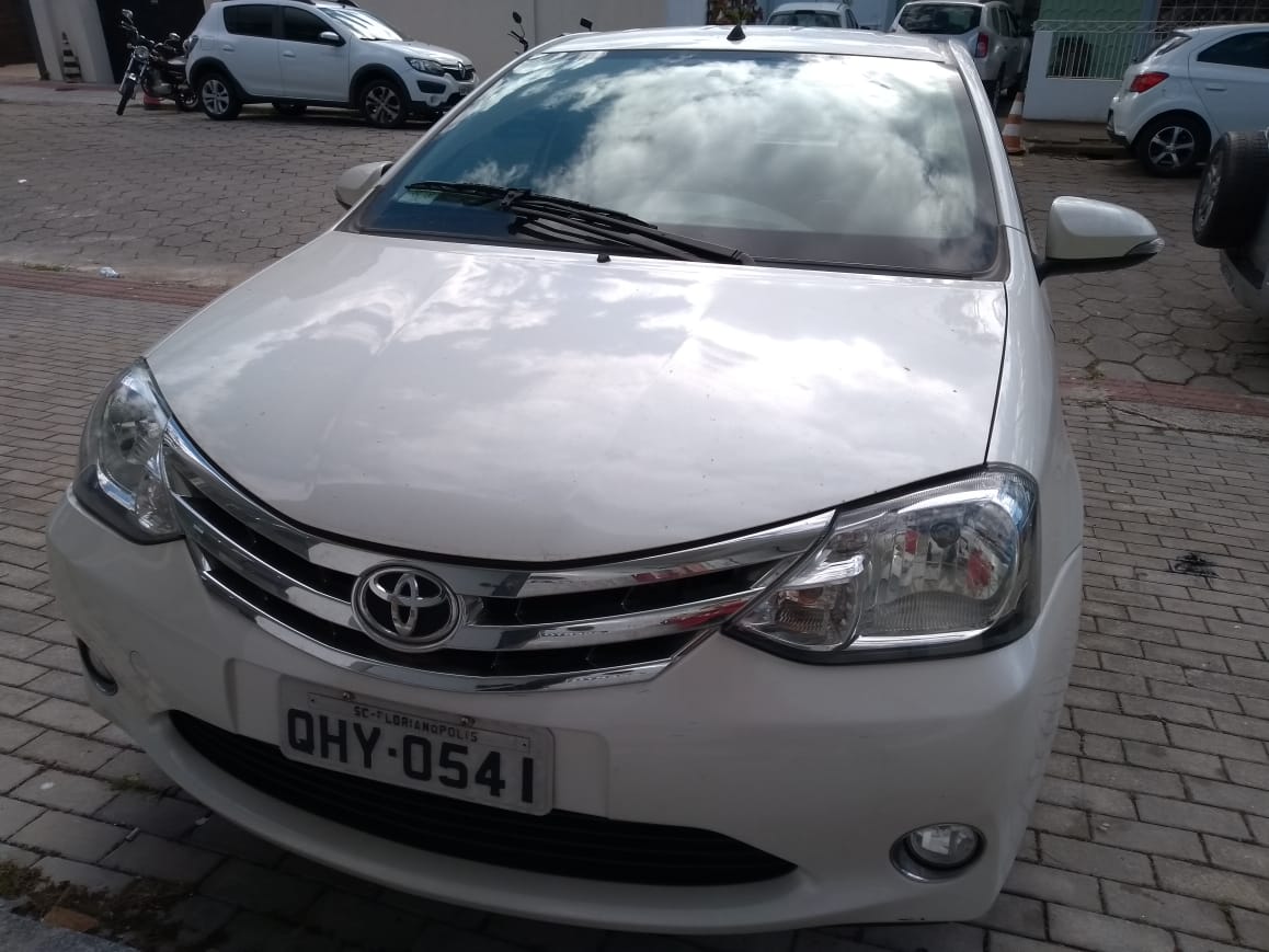 Foto Etios - frente