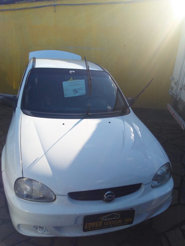 CORSA SEDAN 4 PORTAS 1.6 BÁSICO 2004 11.000